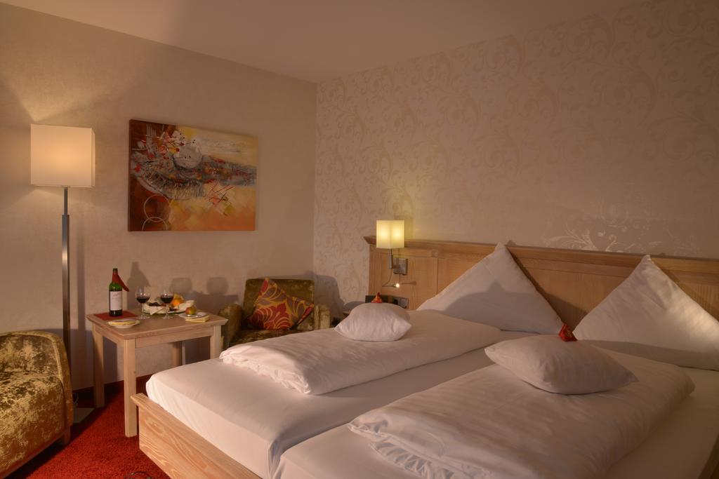 Parkhotel Zum Stern Oberaula Ngoại thất bức ảnh